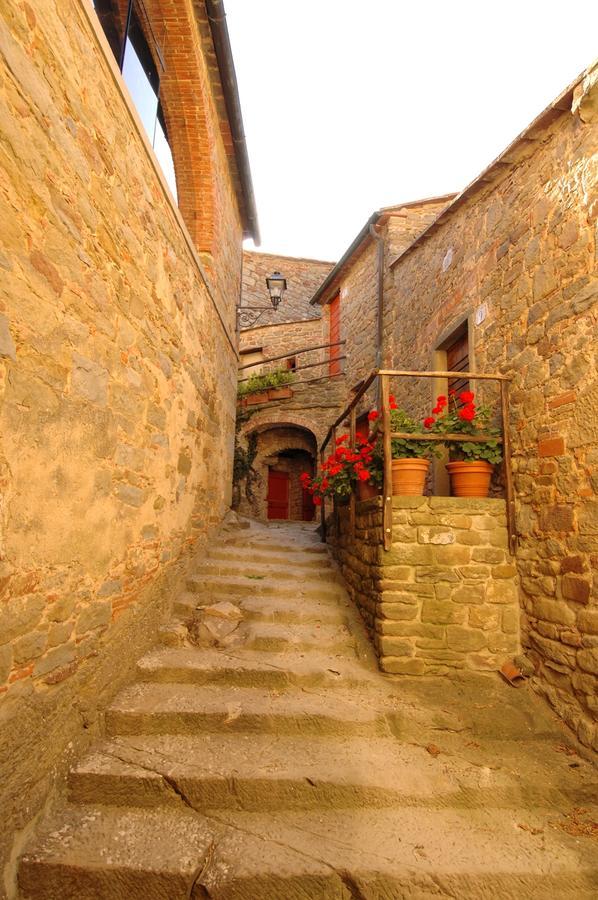 Castello Di Gargonza Hotel Monte San Savino Exterior photo